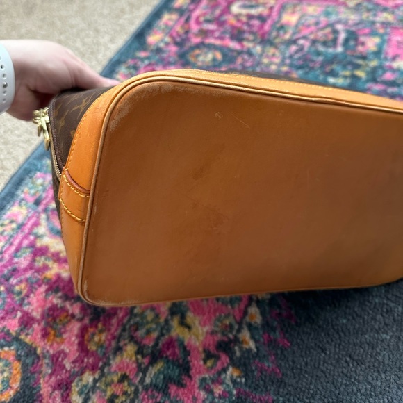 Louis Vuitton Alma PM - Picture 14 of 16